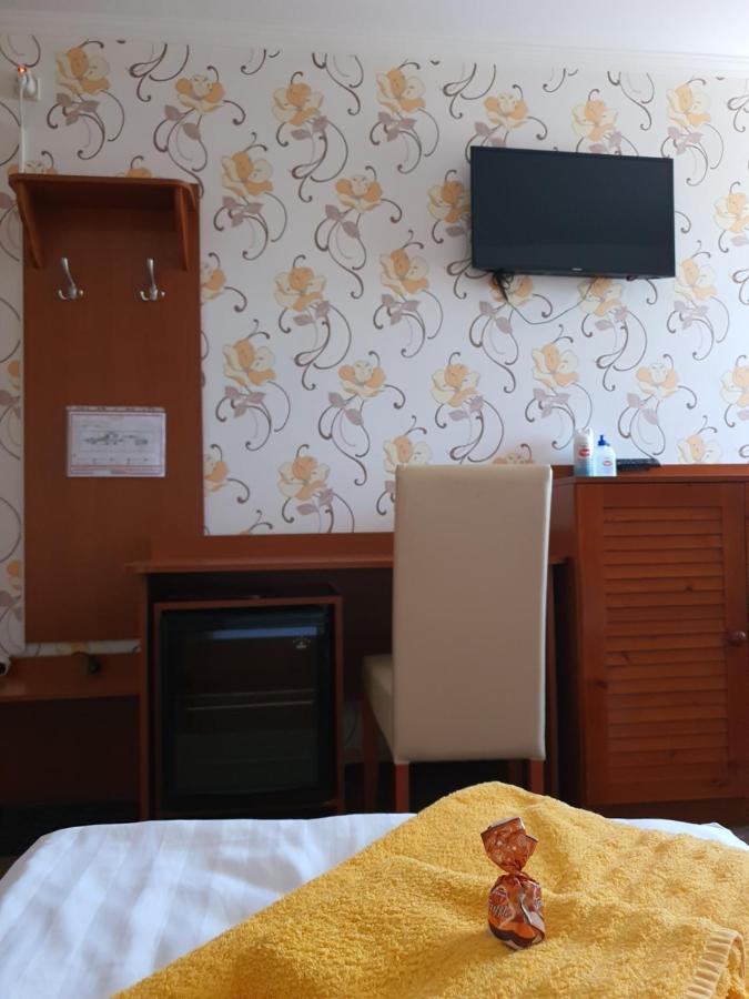 Platan Szallashely Hotel Sandorfalva Luaran gambar