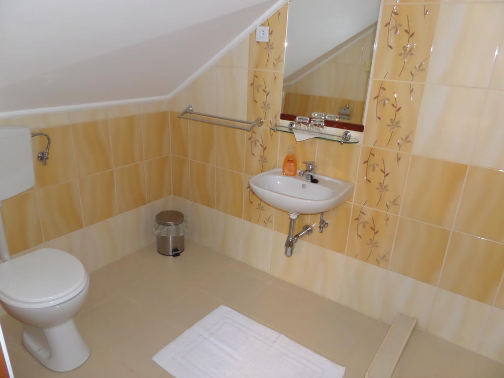Platan Szallashely Hotel Sandorfalva Luaran gambar